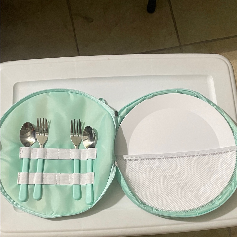 Mint Green Travel Cutlery Set with White Plates